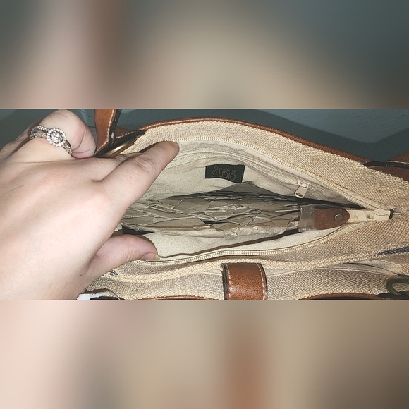 New with tags Signature Studios purse - Picture 5 of 8